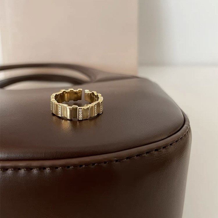 Nhẫn dạng hở hai lớp kim loại đính đá zircon đơn giản phong cách cổ điển 19A1435