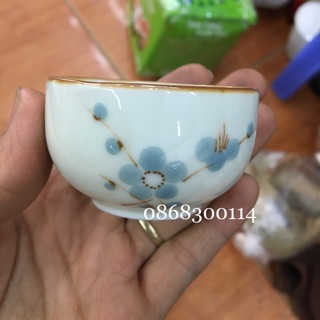 Chén trà men kem hoa vẽ tay ( hàng đẹp)