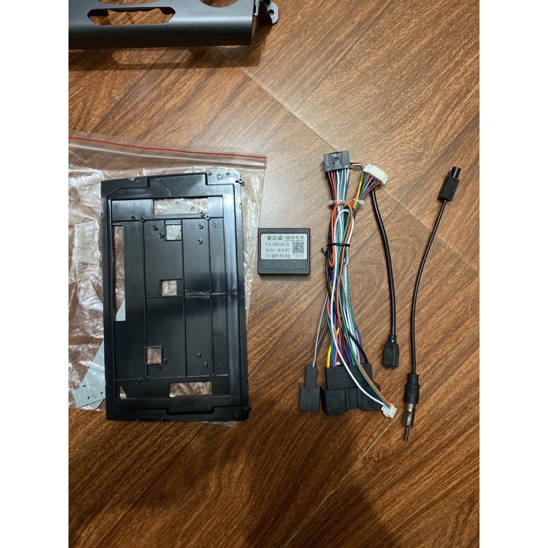 Mặt dưỡng Ford Mondeo 2013 - 2017 (9 inch) kèm canbus và jack nguồn zin