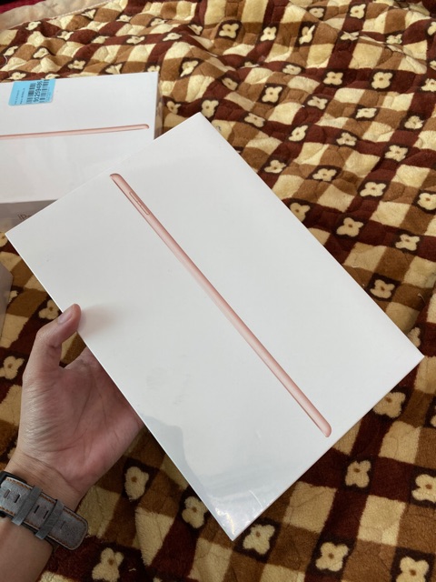 Máy tính bảng IPAD 10.2” 2019 bản ipad Gen7 mới chưa bóc seal | BigBuy360 - bigbuy360.vn