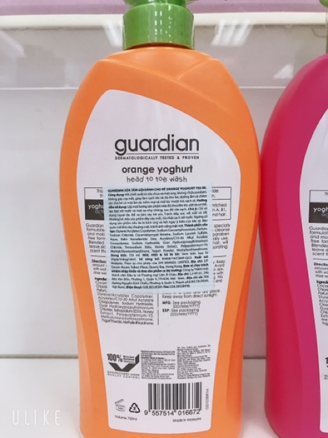 Sữa tắm gội cho bé hương cam và hương dâu Malaysia