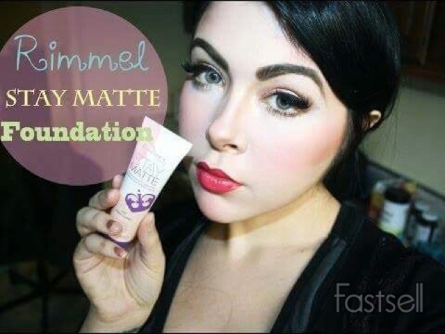 Kem Nền Rimmel Stay Matte Liquid Mousse Foundation