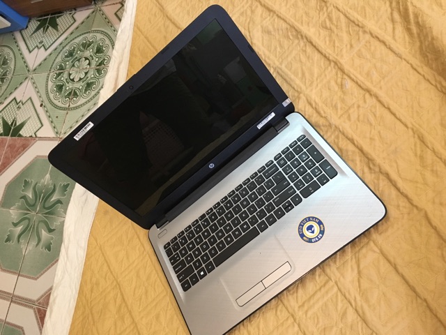 Laptop HP15 thời trang văn phòng đẹp tinh khôi SSD nhanh xé gió | BigBuy360 - bigbuy360.vn