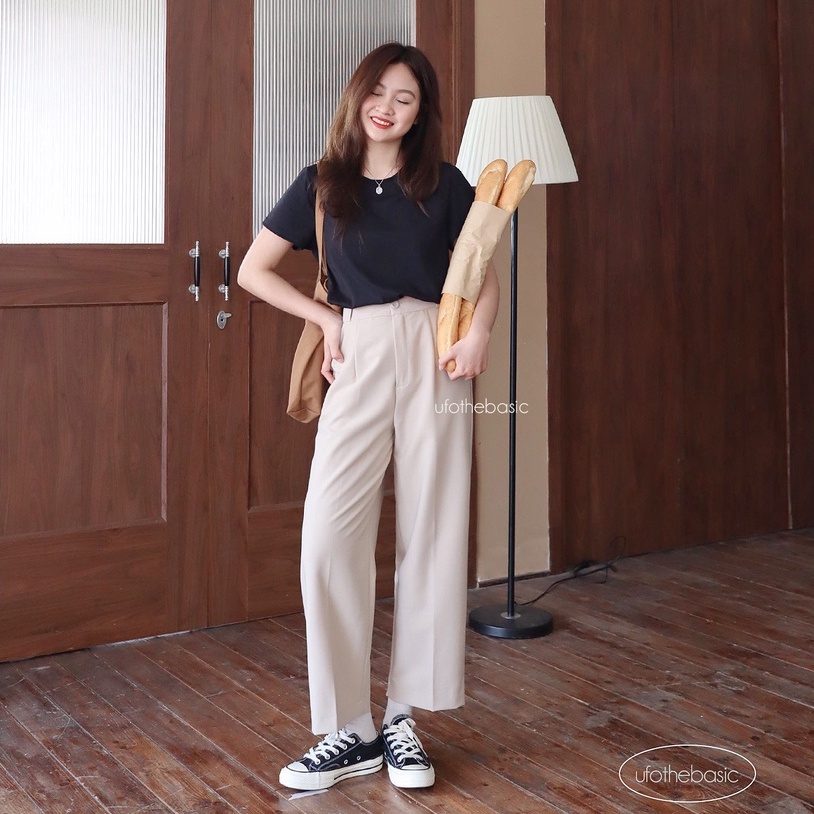 Áo phông nữ trơn Regular Baby Tee form vừa, chất premium cotton cao cấp co dãn - by ufo.thebasic
