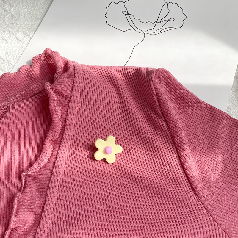 Huy hiệu cài áo hình bông hoa màu sắc