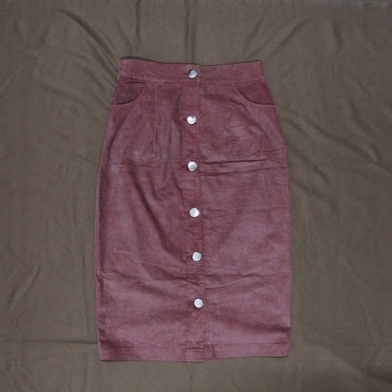 (Thanh lý) Chân váy midi nhung tăm size S