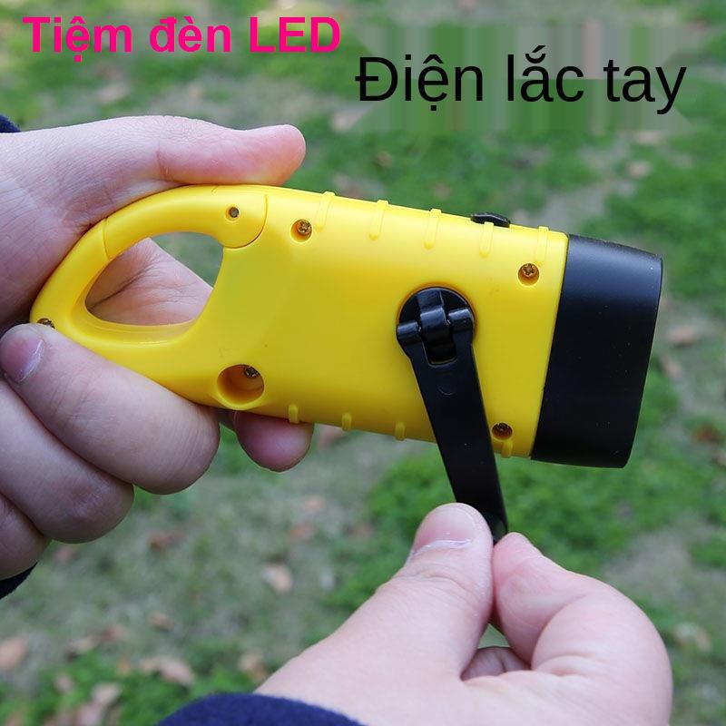 Ngoài trời Đèn pin năng lượng tay quay mặt có thể sạc lại LED đa chức chiếu sáng hộ gia đình Nguồn cung cấp quạt q