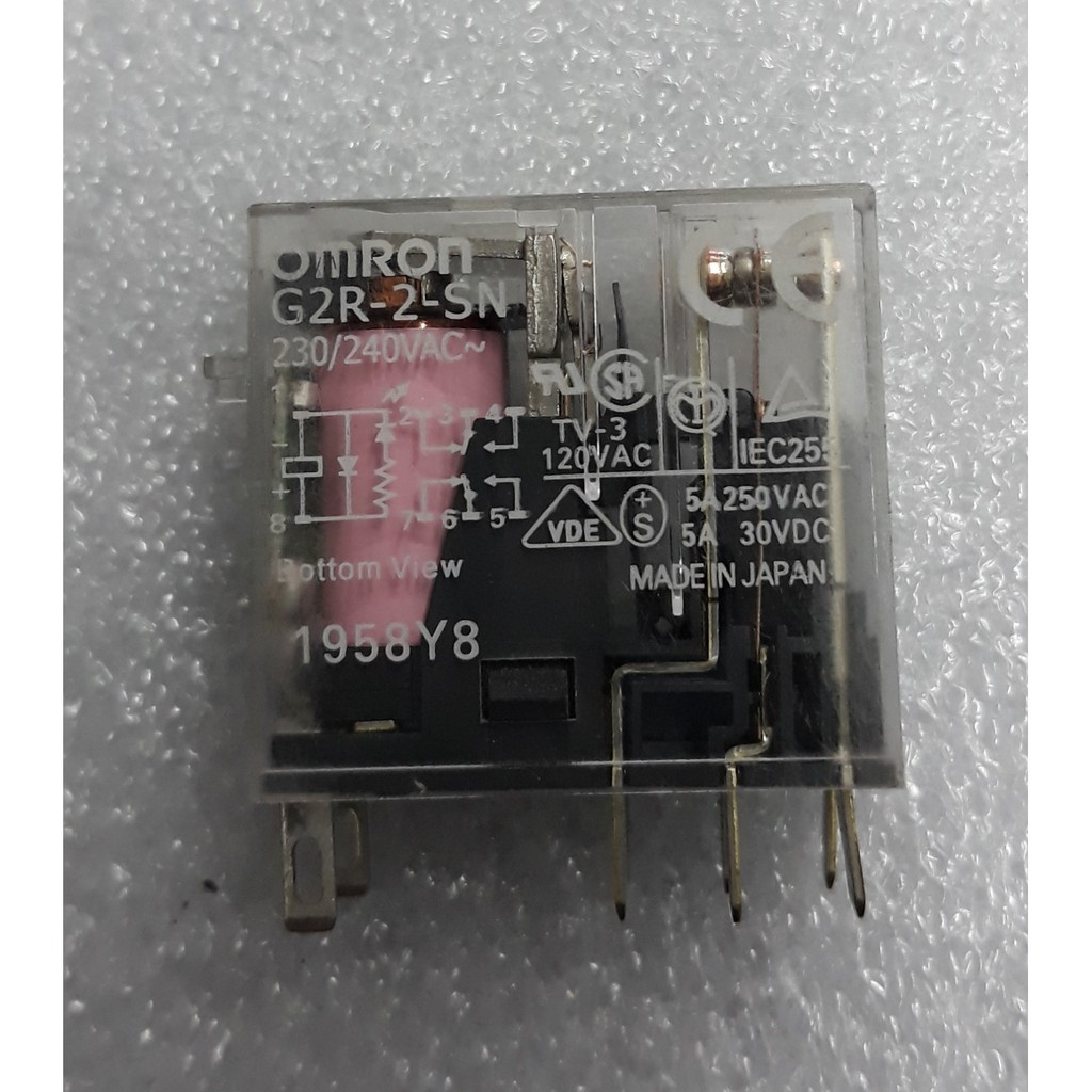Rơle kính Omron 5 và 8 chân cắm 12v-24v-220V