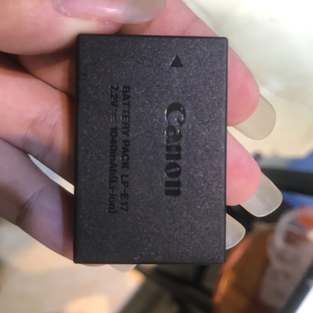 Pin Canon LP-E17pin qua sử dụng