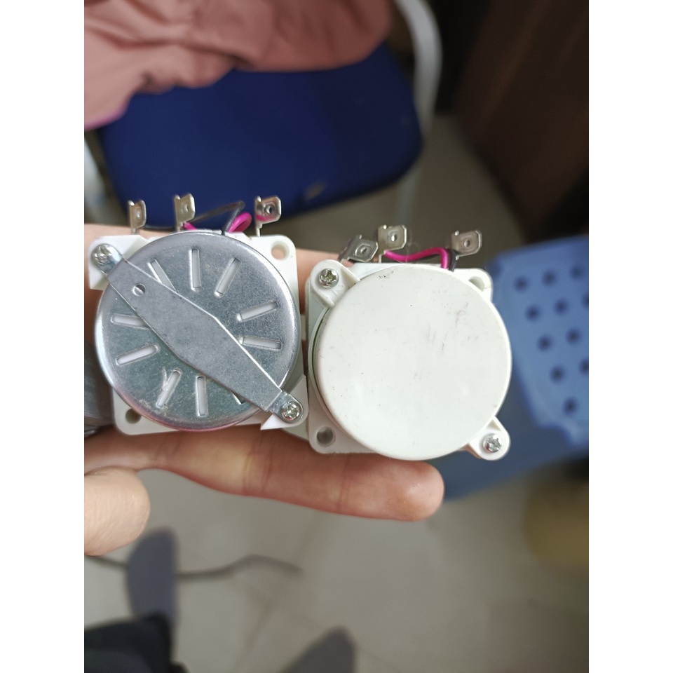 Hẹn giờ 2 chân lò nướng 60p