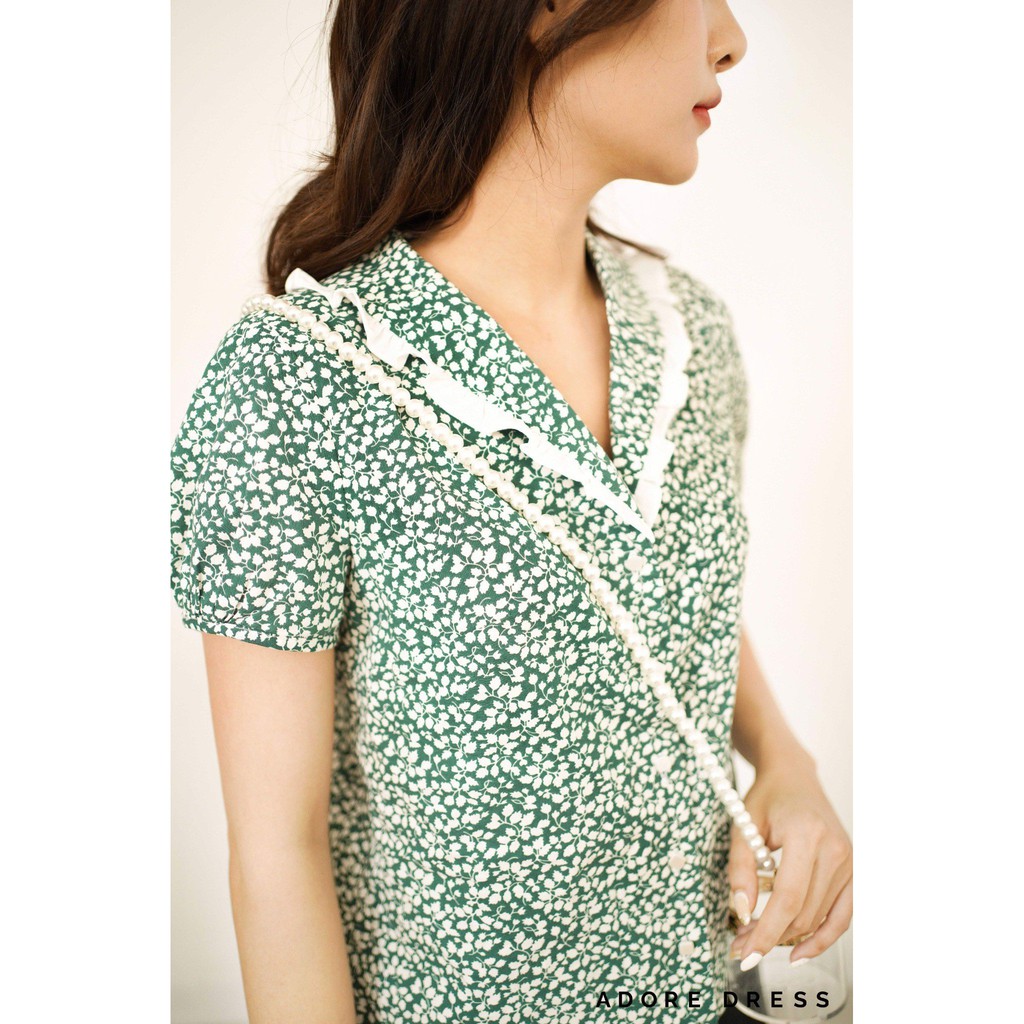 Áo sơ mi hoa nhí rêu phối riềm cổ trắng 1AO1048 ADORE DRESS | BigBuy360 - bigbuy360.vn