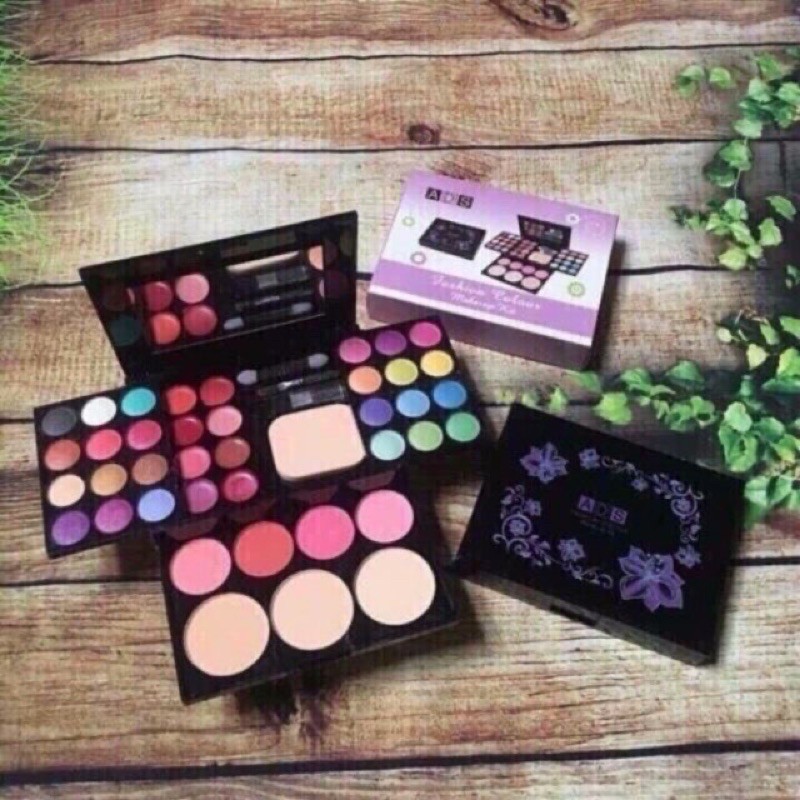 Bộ trang điểm kit 40 món