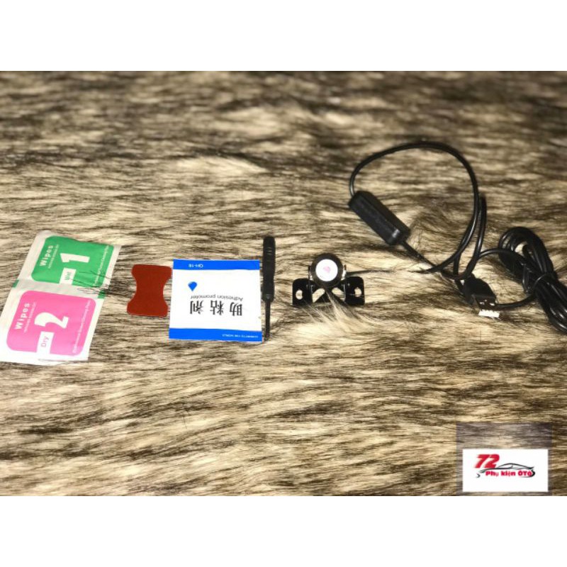 Đèn chiếu trần ô tô laze nhỏ ngọn sử dụng đầu usb.