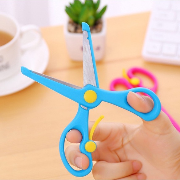 Kéo Thủ Công Cho Học Sinh và Nhân Viên Công Sở -Kéo Văn Phòng Phẩm Giá Rẻ Clovershop68