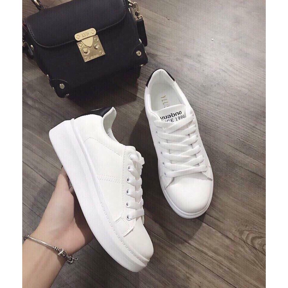 giày sneaker trắng gót đen siêu đẹp