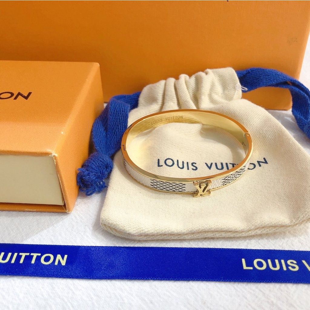 LOUIS VUITTON Lv Vòng Tay Họa Tiết Chữ LV LV Thời Trang Sang Trọng Cho Nữ