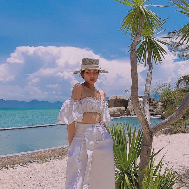 Áo Xếp Ly Ngực Tay Phồng CROPTOP (TRẮNG) | BigBuy360 - bigbuy360.vn