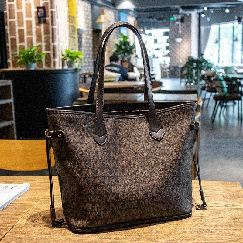 Túi kẹp nách sành điệu size 40