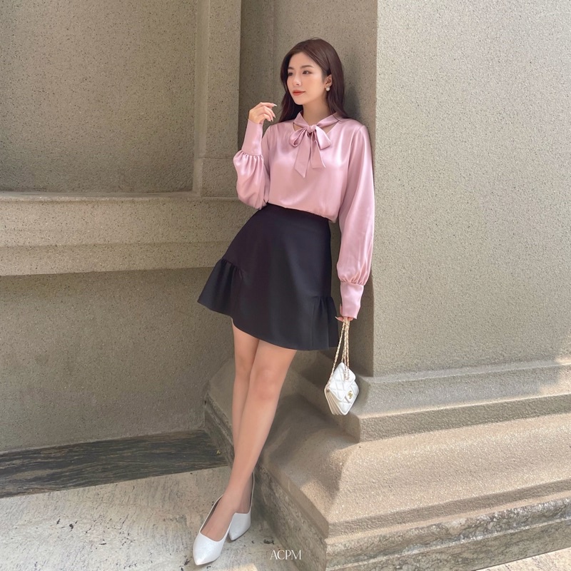 Idalis Blouse / Áo sơ mi lụa cổ V thắt dây nơ