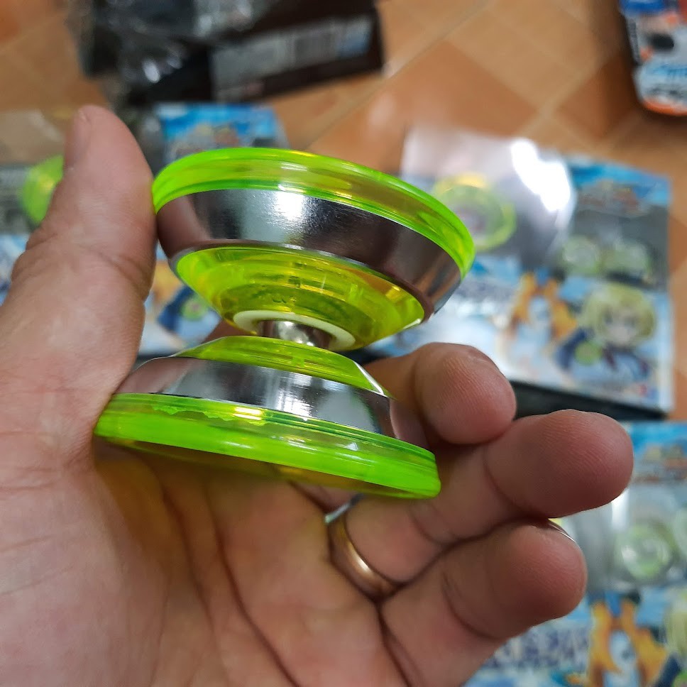Con quay Yoyo Bánh Xe Thần Lửa 676207 đồ chơi trẻ em Tuyệt đỉnh Yoyo bằng nhựa có đèn sáng bằng nhựa cao cấp hãng Auldey