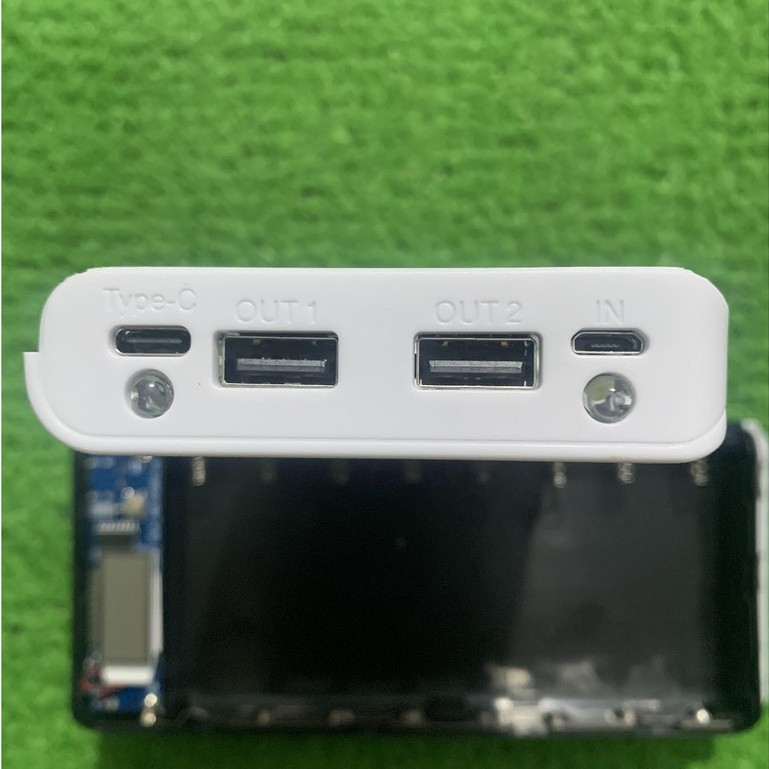 [Tp.HCM] Box Sạc Dự Phòng 8 Cell 5V2A Có Màn Hình LCD - Model A8 ( màu sắc ngẫu nhiên )