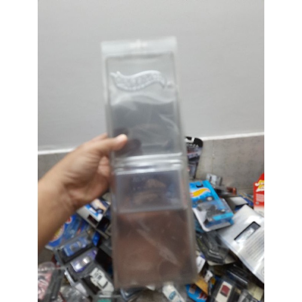 Card nhựa chính hãng bảo vệ xe basic Hot Wheels 1:64