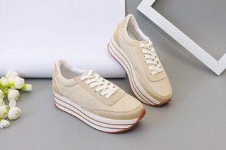 Giày Sneaker Độn Đế 5p Fullbox