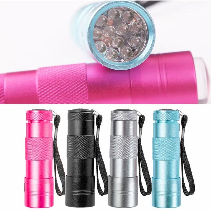 Đèn pin hơ móng có kèm đầu silicon và pin