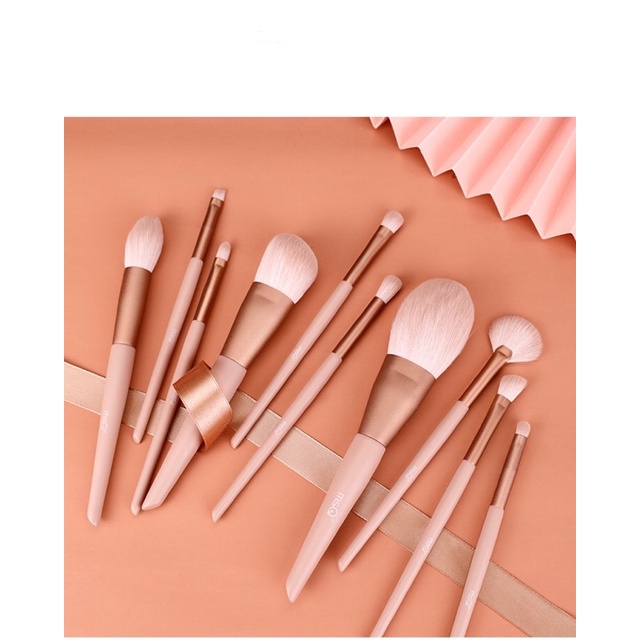 Bộ cọ trang điểm Guviet cá nhân 10 cây màu da nâu kèm theo túi đựng cọ