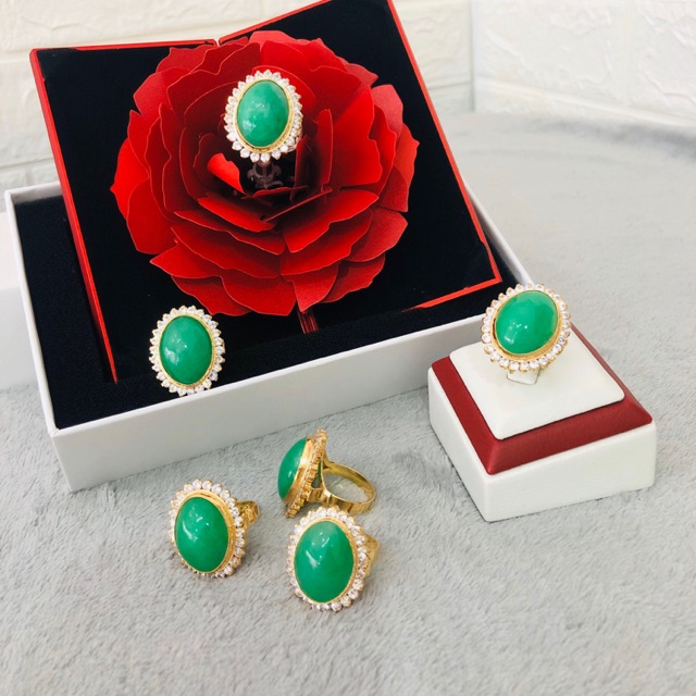 Nhẫn huong duong xanh