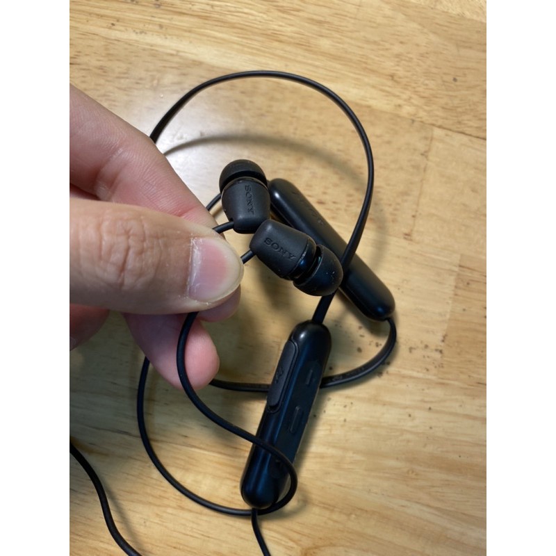 Tai nghe Bluetooth nhét tai Sony WI-C200