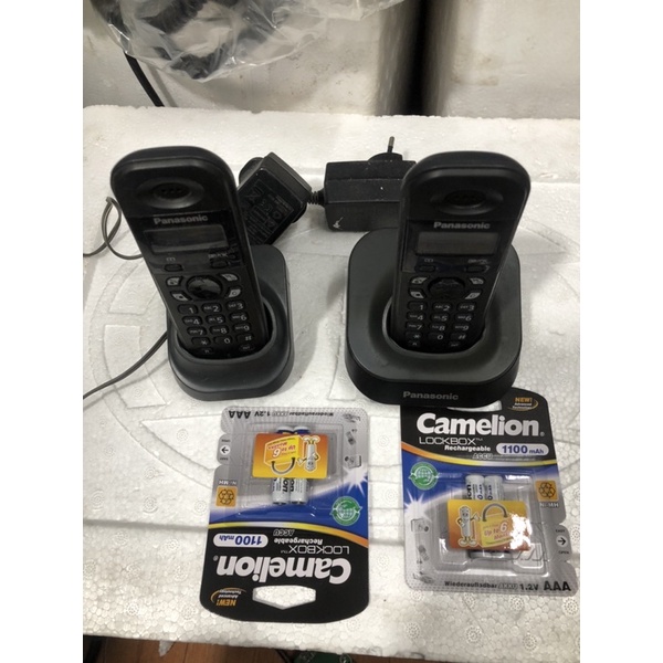 Điện thoại mẹ bồng con hai tay Panasonic KX-TG1402