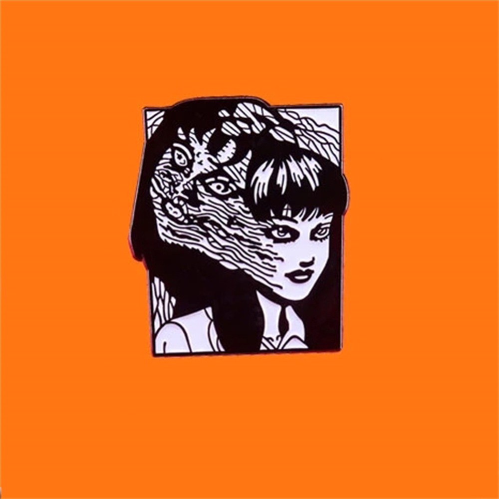 Huy hiệu cài áo cứng hình nhân vật hoạt hình Nhật Bản Junji Ito Tomie