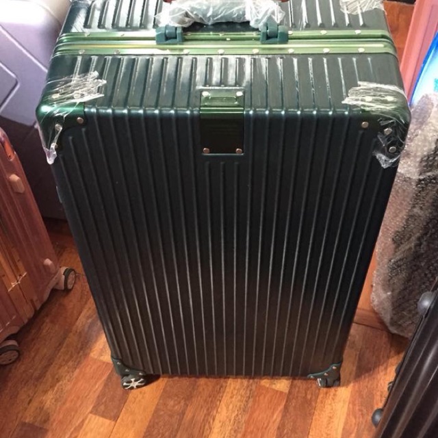 Vali rimowa khung nhôm size 29 loại 1