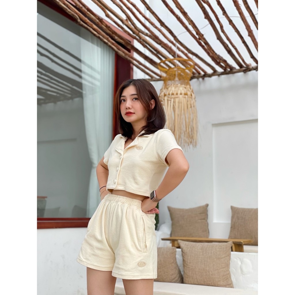 Anniegals - Quần short nỉ kem - White Fur Shorts