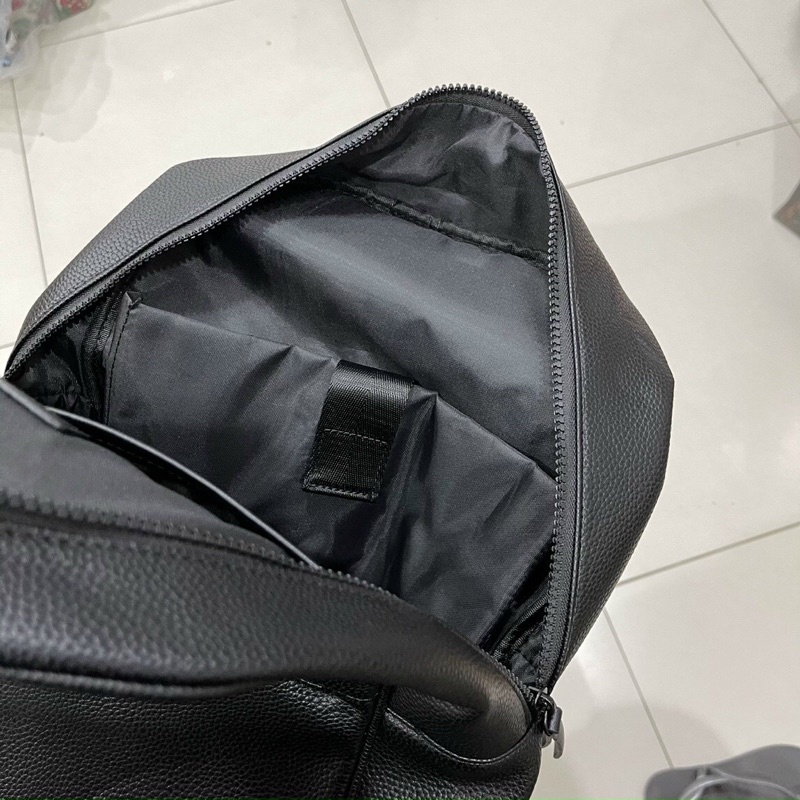 BALO TOM.MY DA THẬT ĐỨNG FORM