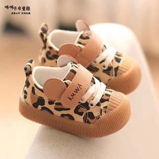 Trả hàng order giày thể thao cho bé