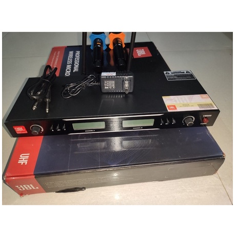 MICRO KHÔNG DÂY JBLVM900
