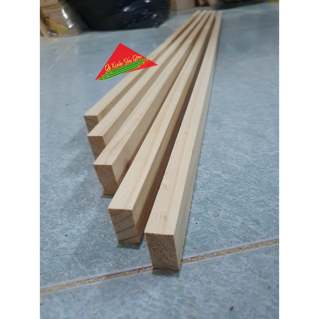 Thanh gỗ thông vuông dài 1m5, rộng 3cm, dày 1.5cm đã bào láng đẹp 4 mặt