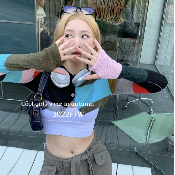 QKOOLE  Áo Croptop Dệt Kim Tay Dài Màu Sắc Vintage Hàn Quốc Cho Nữ