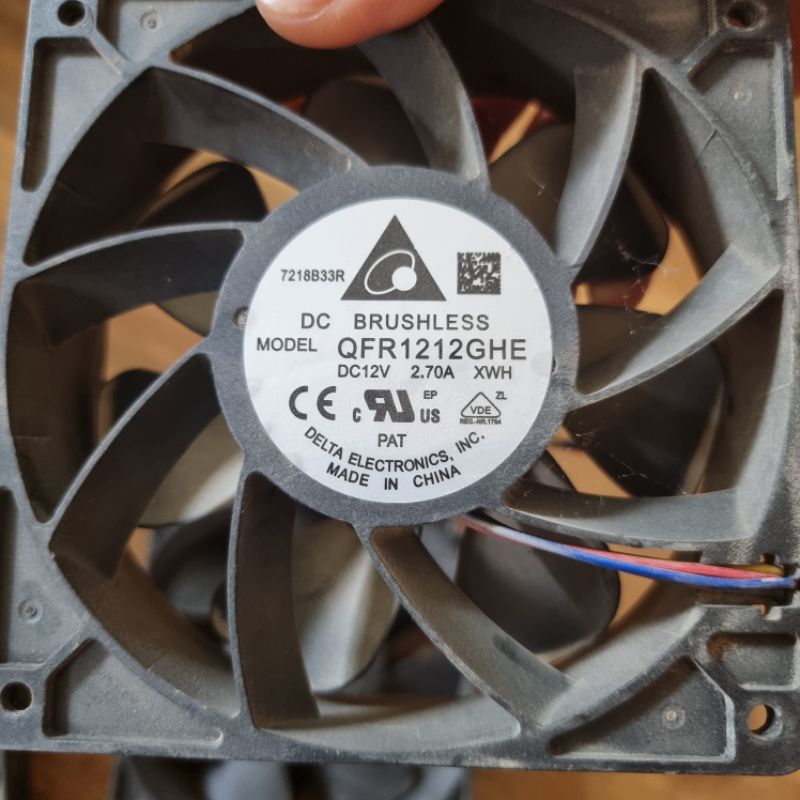 fan quạt bi 4u 12cm x12 cm/2.7A (1fan) qua sử dụng