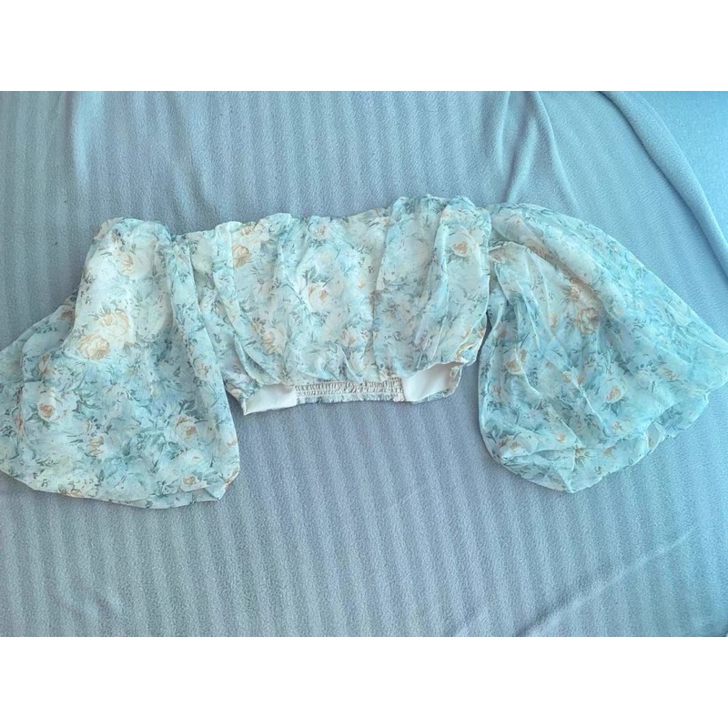 🎀 COÁ VIDEO Áo croptop trễ vai hoạ tiết hoaaaa xinh xĩu COÁ ẢNH THẬT