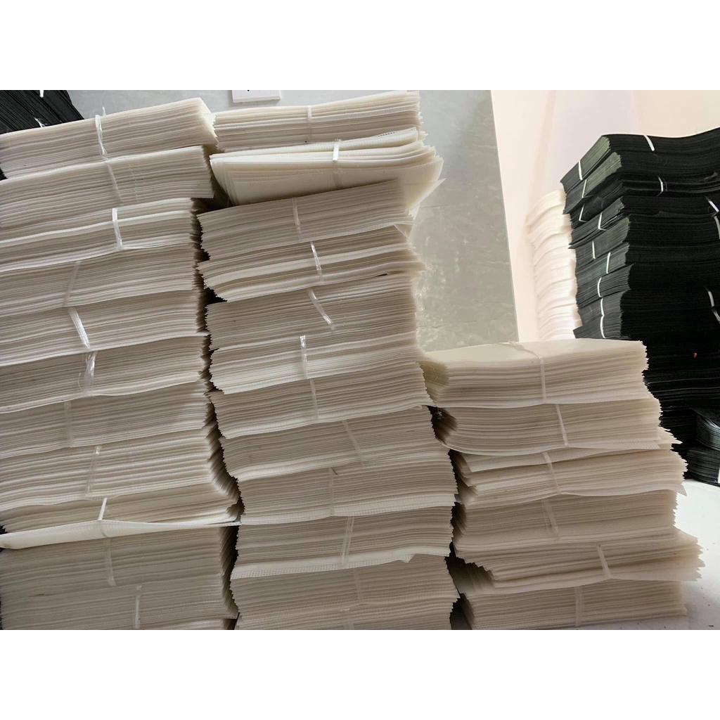 Canvas nhựa lót túi