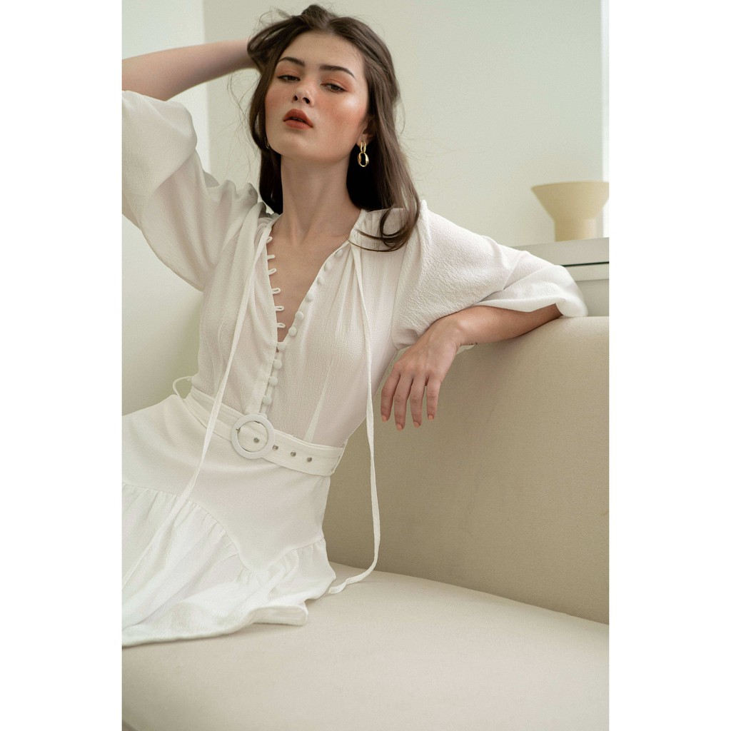 Đầm Xoè Đính Nút Tay Phồng Màu Trắng EDINI - D1430