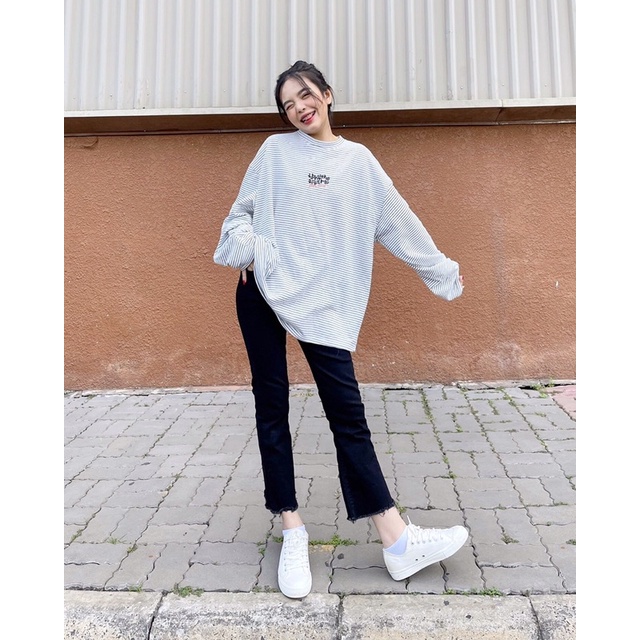 Áo sweater kẻ sọc kiểu Hàn Quốc