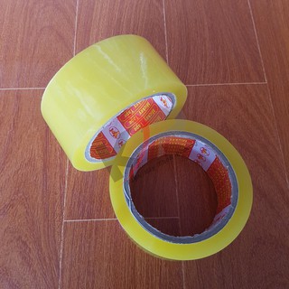 Băng dính trắng