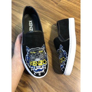 Giày slipon nam logo thêu