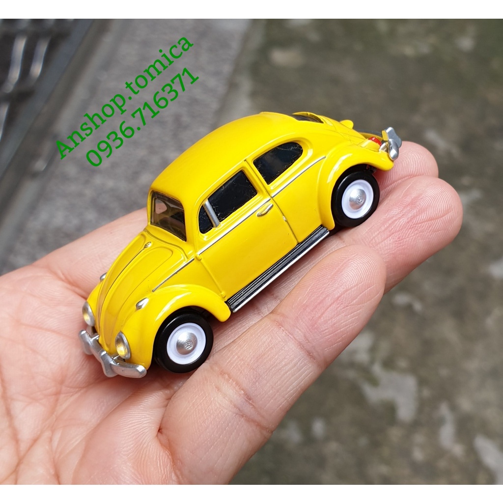 Mô hình xe bus con bọ Premium màu vàng tomica Nhật Bản