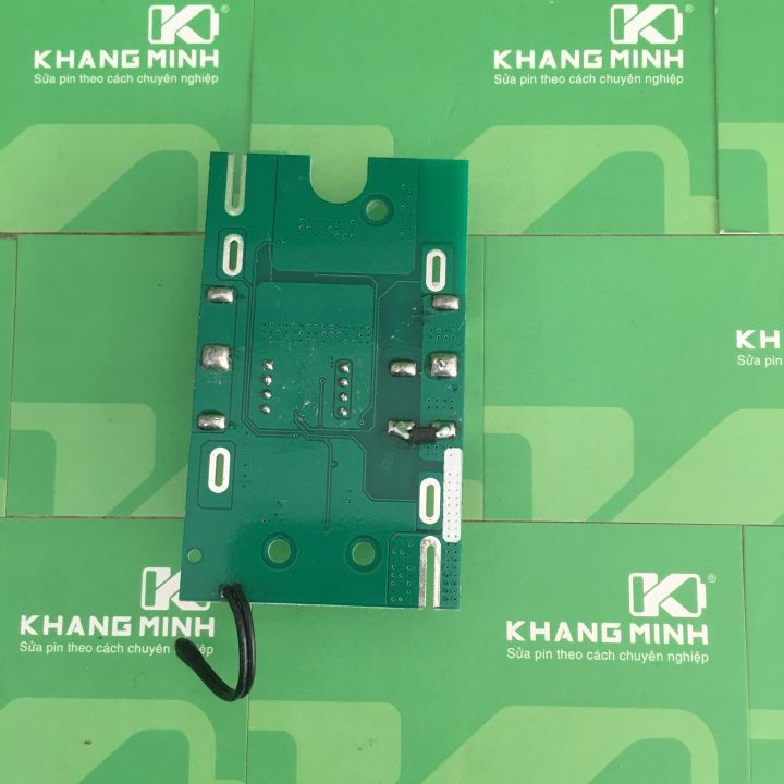 Diod lấy áp chân C+ mạch makita adaptor, chạy máy 3 chân pin