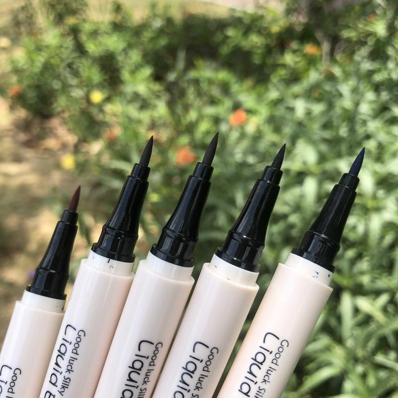 Bút Kẻ Mắt Dạng Lỏng Màu Đen/Nâu Chống Nước Lâu Trôi Mịn Màng Không Lem